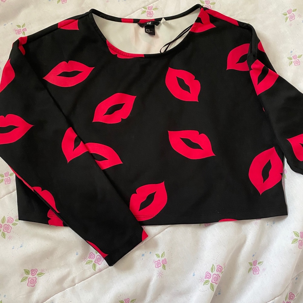 Crop sweater